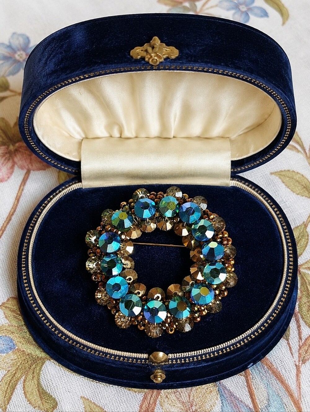 Hobe Vintage Gold Tone Electric Blue Aurora Borealis Topaz Crystal Stones Brooch